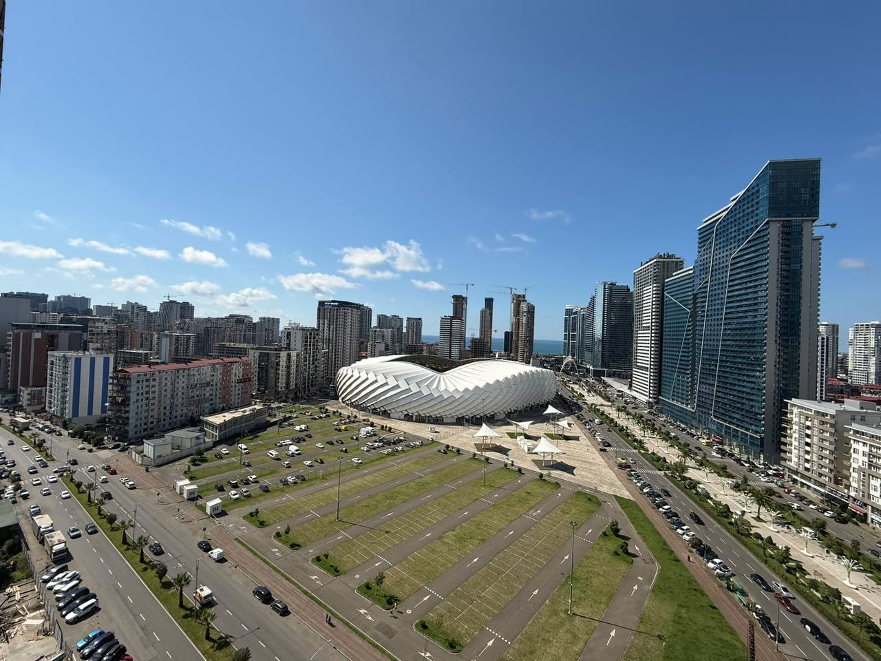 Студия в Bagrationi Residence с видом на стадион — Фото 6