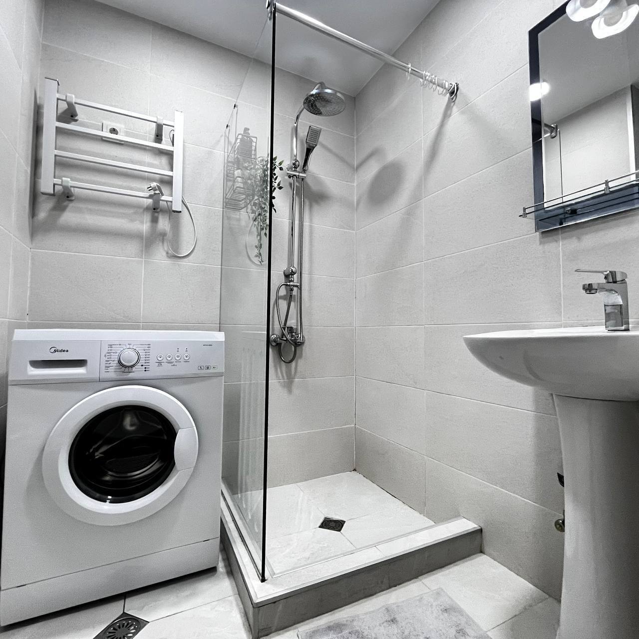 Studio apartment in Orbi Beach Tower with a view of the sea — Photo 7
