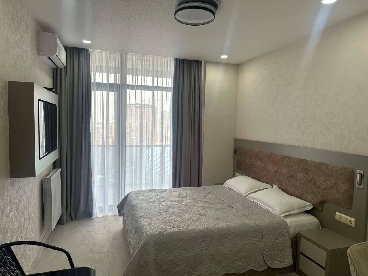 Студия в Bagrationi Residence с видом на стадион — Photo 2