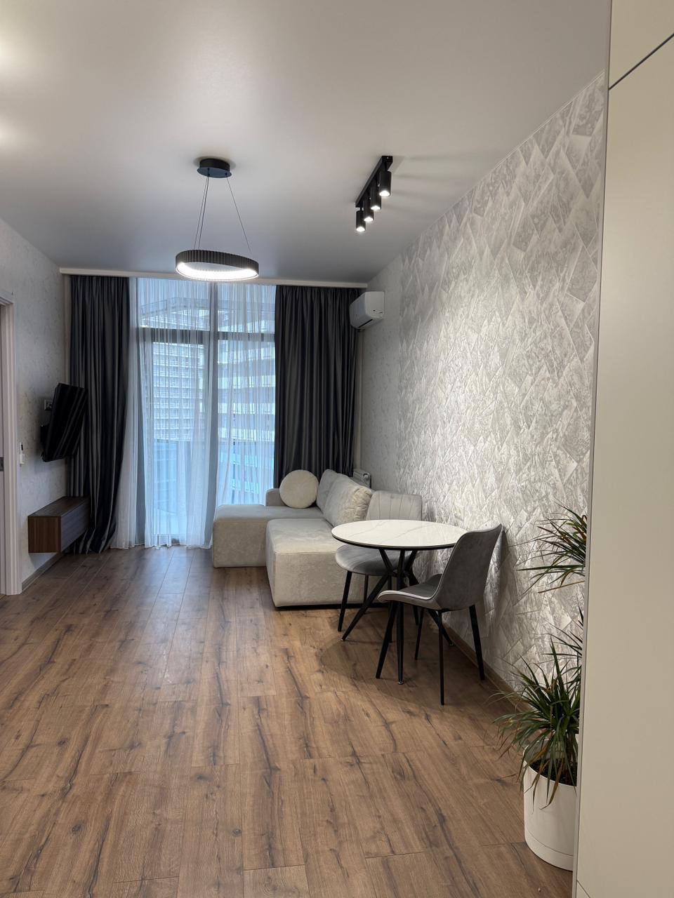 1+1-Wohnung in der Bagrationi Residence in Batumi — Foto 6