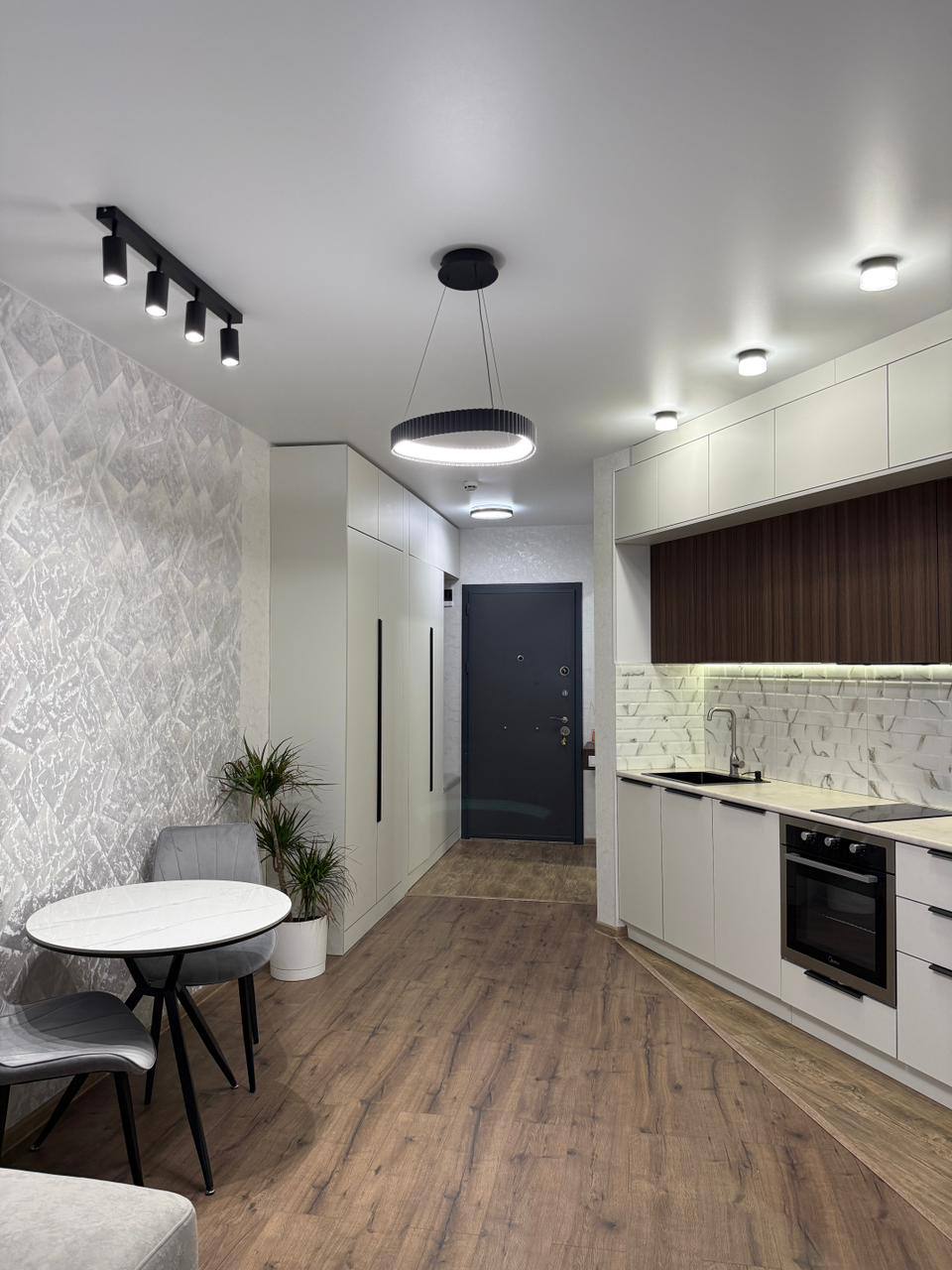 1+1-Wohnung in der Bagrationi Residence in Batumi — Foto 10