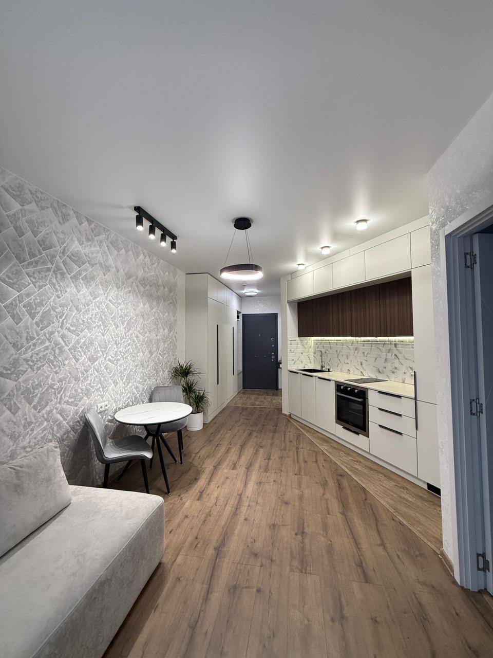 1+1-Wohnung in der Bagrationi Residence in Batumi — Foto 3