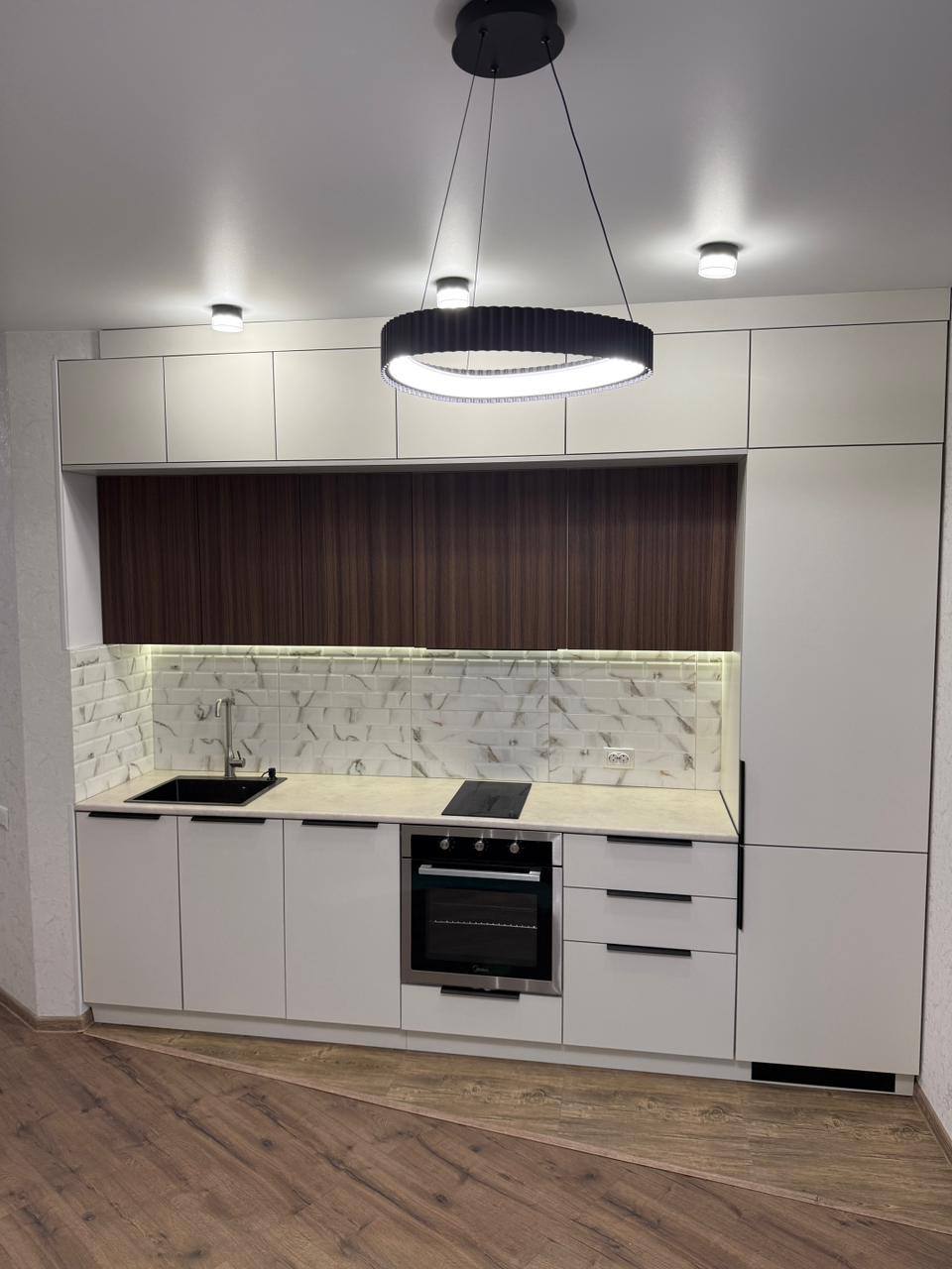 1+1-Wohnung in der Bagrationi Residence in Batumi — Foto 4