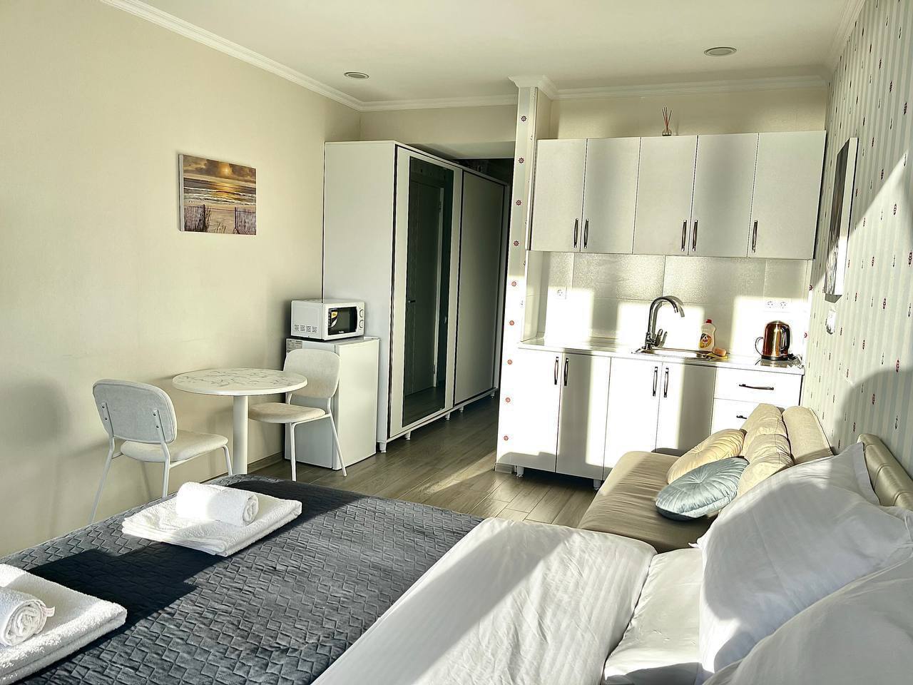 Studio apartment in Orbi Beach Tower with a view of the sea — Photo 4