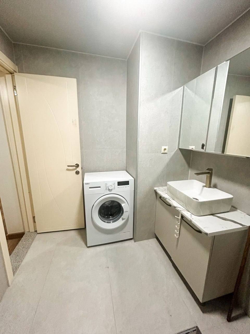 Студия в Bagrationi Residence с видом на Аллею Героев — Foto 5
